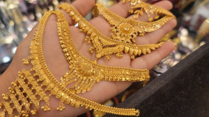 আজকের বাজারে স্বর্ণের দাম কত ?