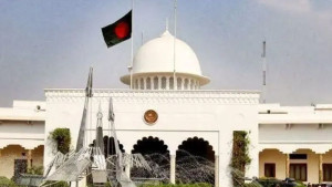 আদালতে তথ্য গোপন, রিটকারী-আইনজীবীকে জরিমানা