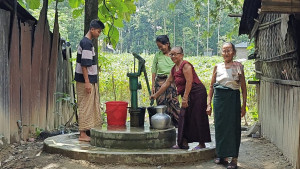 দুর্গম পাহাড়ে কমছে পানির সংকট