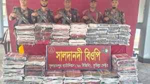 সীমান্তে দেড় কোটি টাকার ভারতীয় পণ্য জব্দ