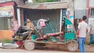 গাজীপুরে ট্রাক-অটোরিকশার সংঘর্ষ, প্রাণ গেল ৩ জনের"