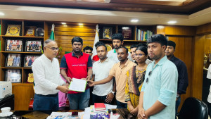 ডেঙ্গু প্রতিরোধ ও পরিচ্ছন্নতার দাবিতে ইবি ছাত্রদলের স্মারকলিপি