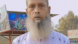 গাজীপুরে মাছবাহী গাড়ির ধাক্কায় প্রাণ গেল বাবার