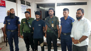 রাজাপুরে পরিত্যক্ত বিল্ডিংয়ে মাদক সেবনকালে যুবক আটক