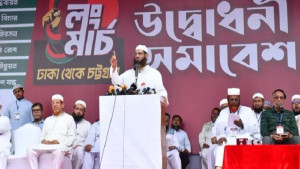 ‘আমাদের হাত এক চুলও কাঁপবে না’: মামুনুল হক