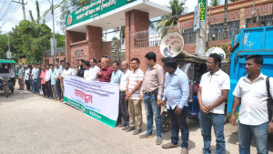 সাংবাদিকদের ওপর হামলা, ওসির বিরুদ্ধে মামলা না নেওয়ার অভিযোগ