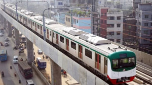সচিবালয়ে ঝুলন্ত তার, সাময়িক বন্ধ মেট্রোরেল