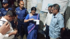 সিংড়ায় সার বিক্রিতে অনিয়ম, ব্যবসায়ীকে ৮০ হাজার টাকা জরিমানা