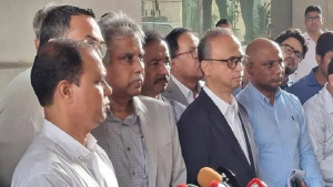 গ্যাস-বিদ্যুৎ সংকট নিয়ে প্রধানমন্ত্রীর আশ্বাস