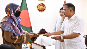 শহীদ দুই সেনা পরিবারের পাশে প্রধানমন্ত্রী তারেক রহমান