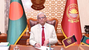 এক দিনের সফরে সিলেট পৌঁছেছেন  রাষ্ট্রপতি মির্জা ফখরুল ইসলাম
