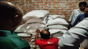 তেঁতুলিয়ায় ৫৮ বস্তা সার উদ্ধার, ৪৫ হাজার টাকা জরিমানা