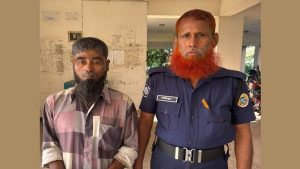 শিক্ষার্থীকে বলাৎকারের অভিযোগে অটোরিকশা চালক গ্রেপ্তার