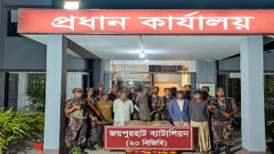 জয়পুরহাটে ৭৩ লাখ টাকার কষ্টিপাথরের মূর্তিসহ আটক ৪