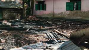 নোয়াখালীতে বসতঘরে আগুন, ১০ লাখ টাকার ক্ষতি