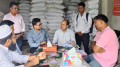 কৃষকদের ফোন করে ফরিদপুরে সারের বাজার তদারকি